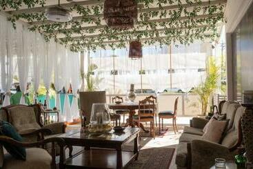 هتل آپارتمان Instyle Residences At Infiniti Blu