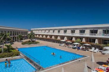 Apartamentos Charco Del Conde