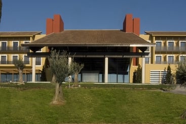 هتل Prestige Lucena