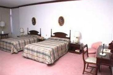 هتل Excelsior Inn