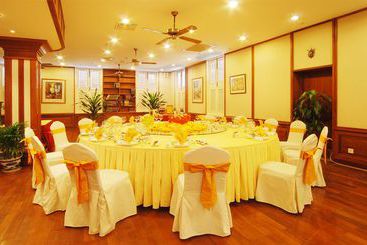 هتل Kangle Garden Hna Spa & Golf Resort