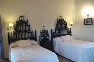 هتل Palacio De Caranceja