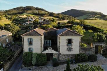 هتل Rural Casona Trabadelo