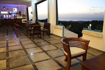 هتل Hillstone Uluwatu Villa
