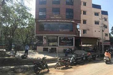 هتل Staymaker Bright Palace Residency
