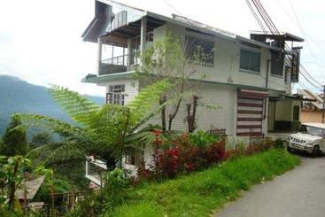 هتل Chalet Orchid Eco Retreat