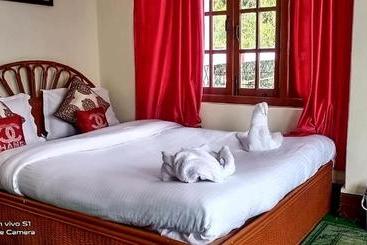 هتل Chalet Orchid Eco Retreat
