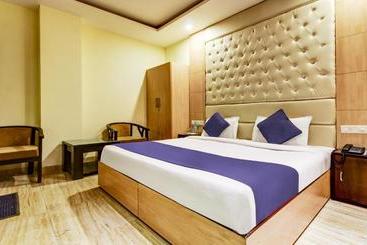 Diamond Hotel & Spa