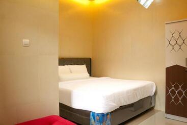 فندق Hp Residence Mitra Reddoorz Near Alun Alun Kediri