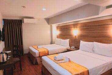 Tagaytay Hotel Sixb