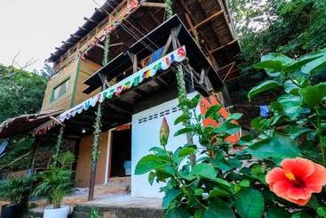 Tamarindo Beach Hostel