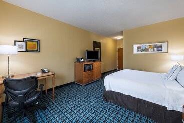 فندق Fairfield Inn And Suites St Petersburg Clearwater