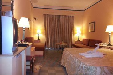 هتل Solymar Makadi Sun All Inclusive