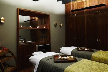 Dos Casas Hotel & Spa