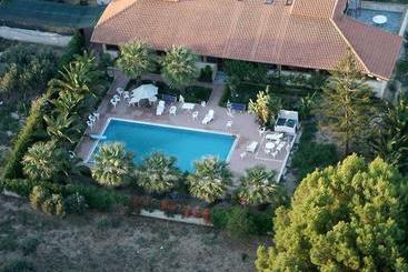 هتل Agriturismo Villa Maddalena Menfi