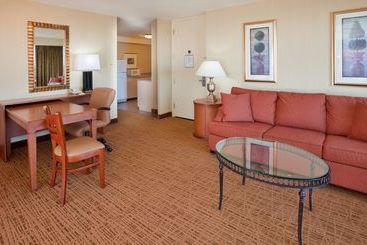 هتل City Place St. Louis