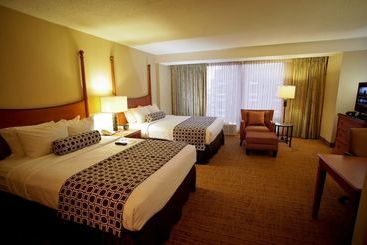 هتل City Place St. Louis