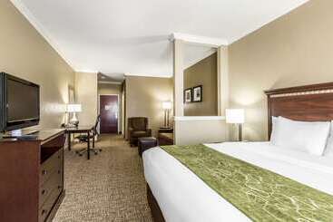 هتل Comfort Suites Houston Iah Airport  Beltway 8