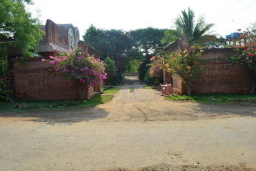 هتل Kaday Aung