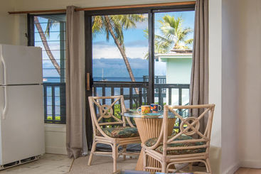 هتل The Makai Inn