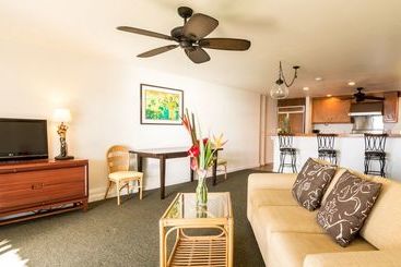 هتل The Makai Inn