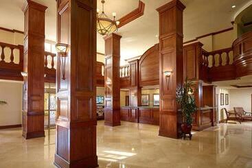 فندق Plaza Resort & Spa