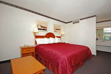 هتل Rodeway Inn & Conference Center