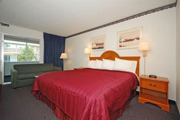 هتل Rodeway Inn & Conference Center