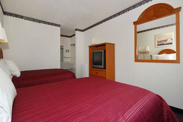 هتل Rodeway Inn & Conference Center
