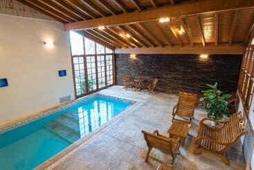 هتل Fioreze Origem