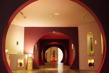 هتل Ayodya Resort Bali
