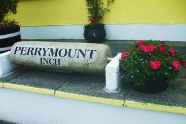هتل Perrymount Country Home