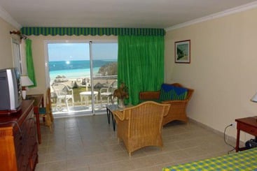هتل Playa Coco
