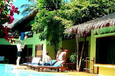 هتل Tango Beach Resort