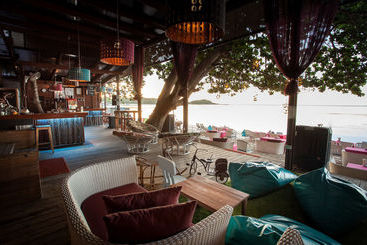 هتل Tango Beach Resort