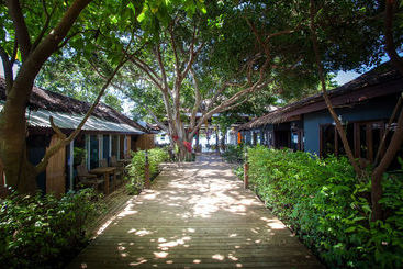 هتل Tango Beach Resort