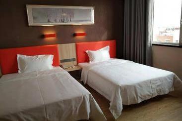 בית מלון כפרי 7 Days Premium.shandan Railway Station Alley Avenue
