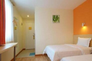 هتل 7days Inn Bijie Central District Xiaoshizi