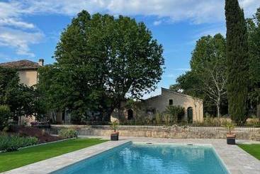 צימר Domaine Les Mûriers