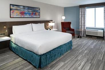 هتل Hilton Garden Inn Madison Downtown
