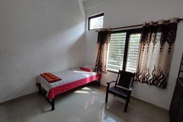 پانسیون Mangalyam Home Stay