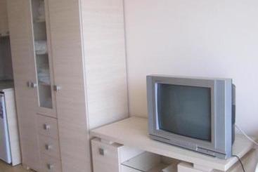 Aqua Dreams Studio Apartment
