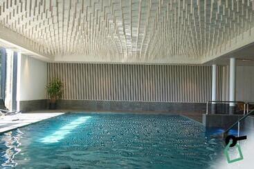 هتل Ambiez Residence