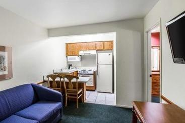 هتل American Inn & Suites Mesa