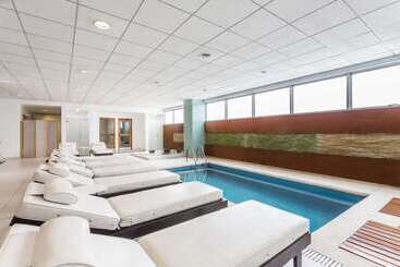 هتل Costa Del Sol Wyndham Lima Airport