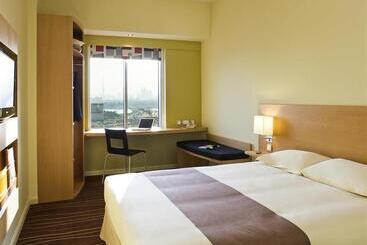 هتل Ibis Deira Creekside Dubai