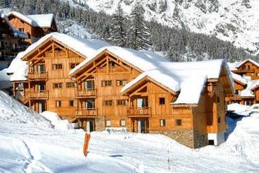 هتل Le Parc Aux Etoiles