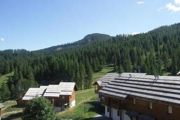 هتل Le Parc Aux Etoiles