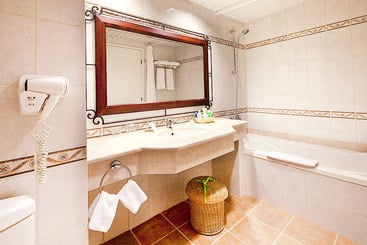 Memories Caribe Beach Resort - Adults Only