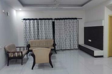 فندق Cyc 005 Udaya Elite Apartments